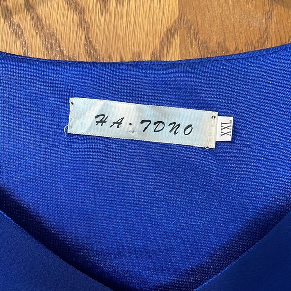 Royal blue tiered dress size XXL with bedazzled accents - Picture 2 of 4